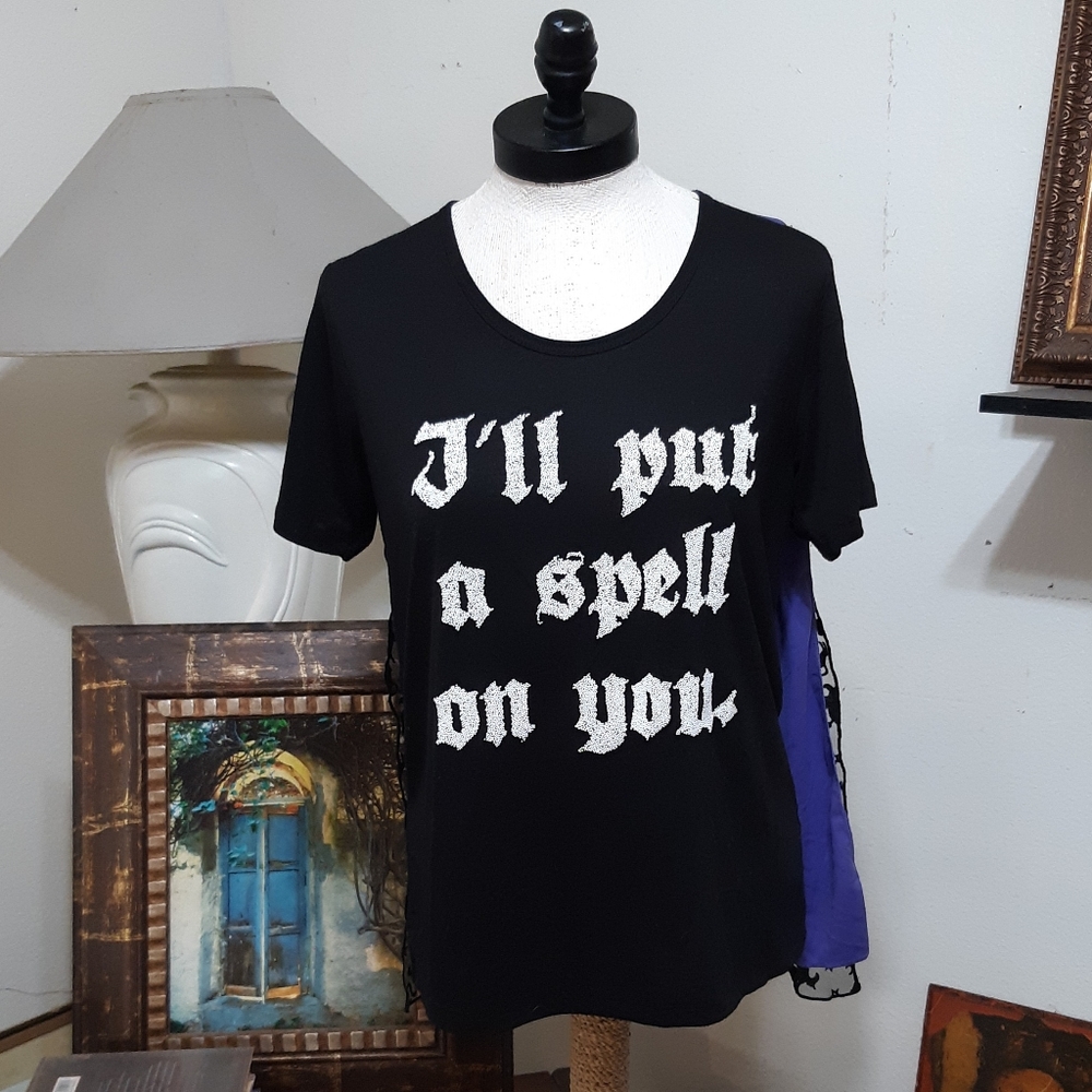 Womens Tee Purple and Black Halloween Witches b36